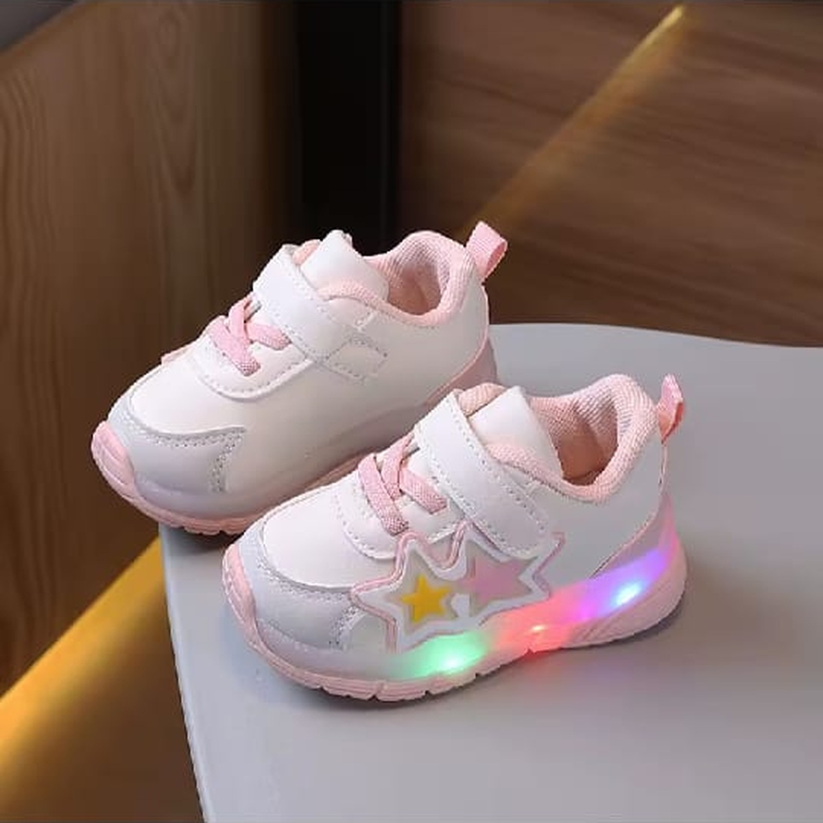 Kids Shoes P180